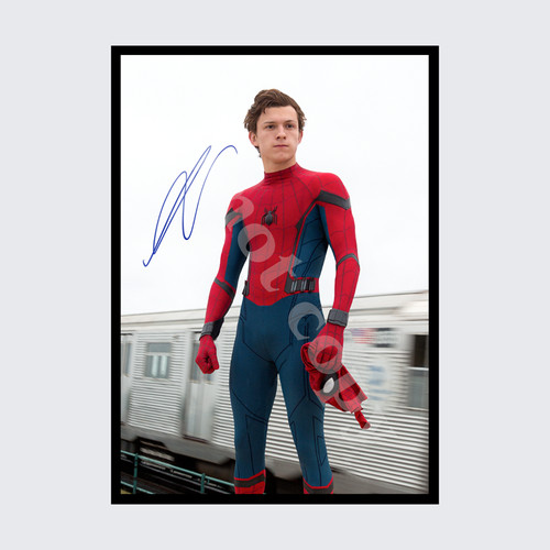 Tom holland spiderman signed - tom,